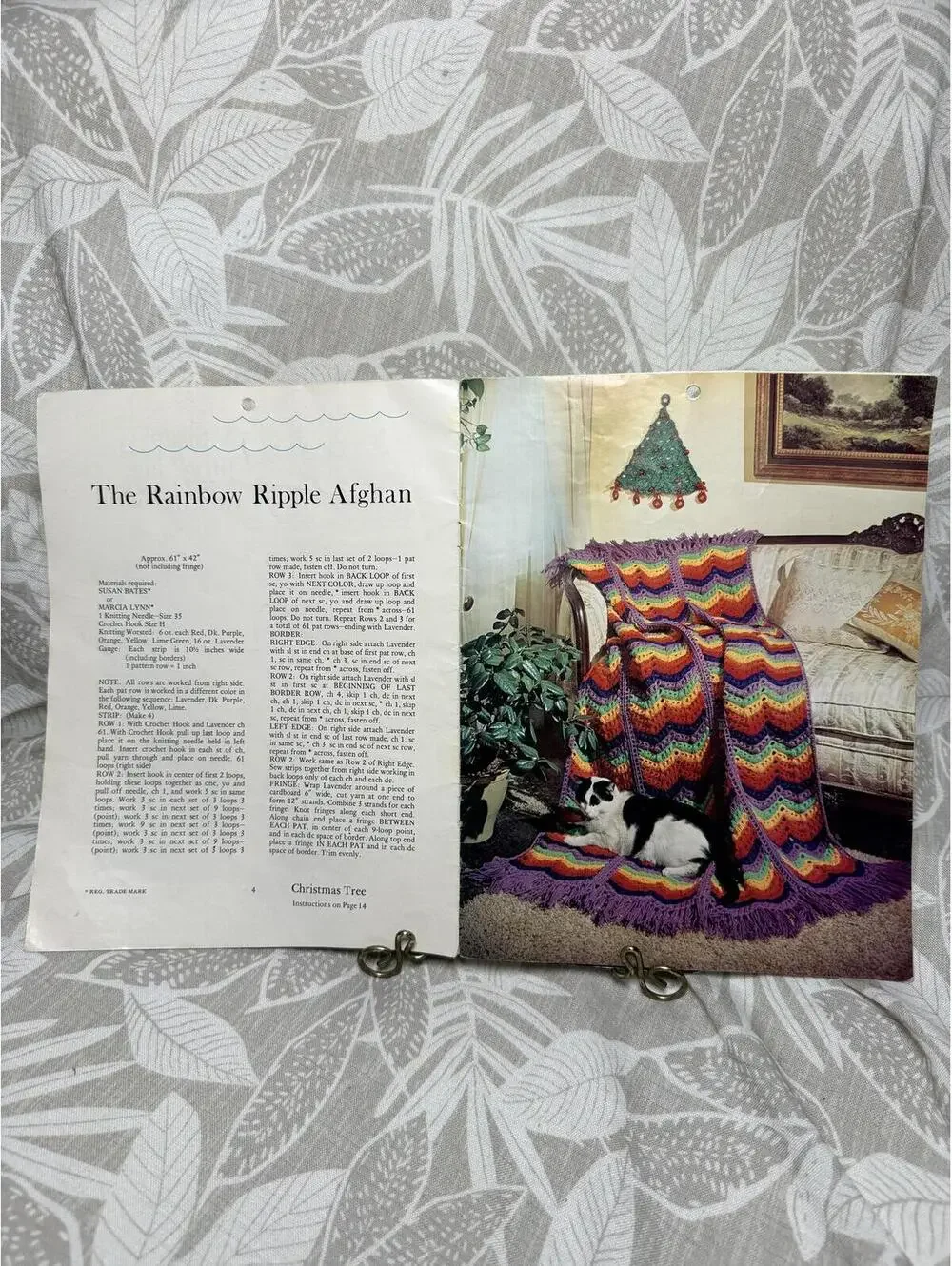1970s Exciting Jiffy-Lace Pattern Book No. 17560 Crochet & Knitting